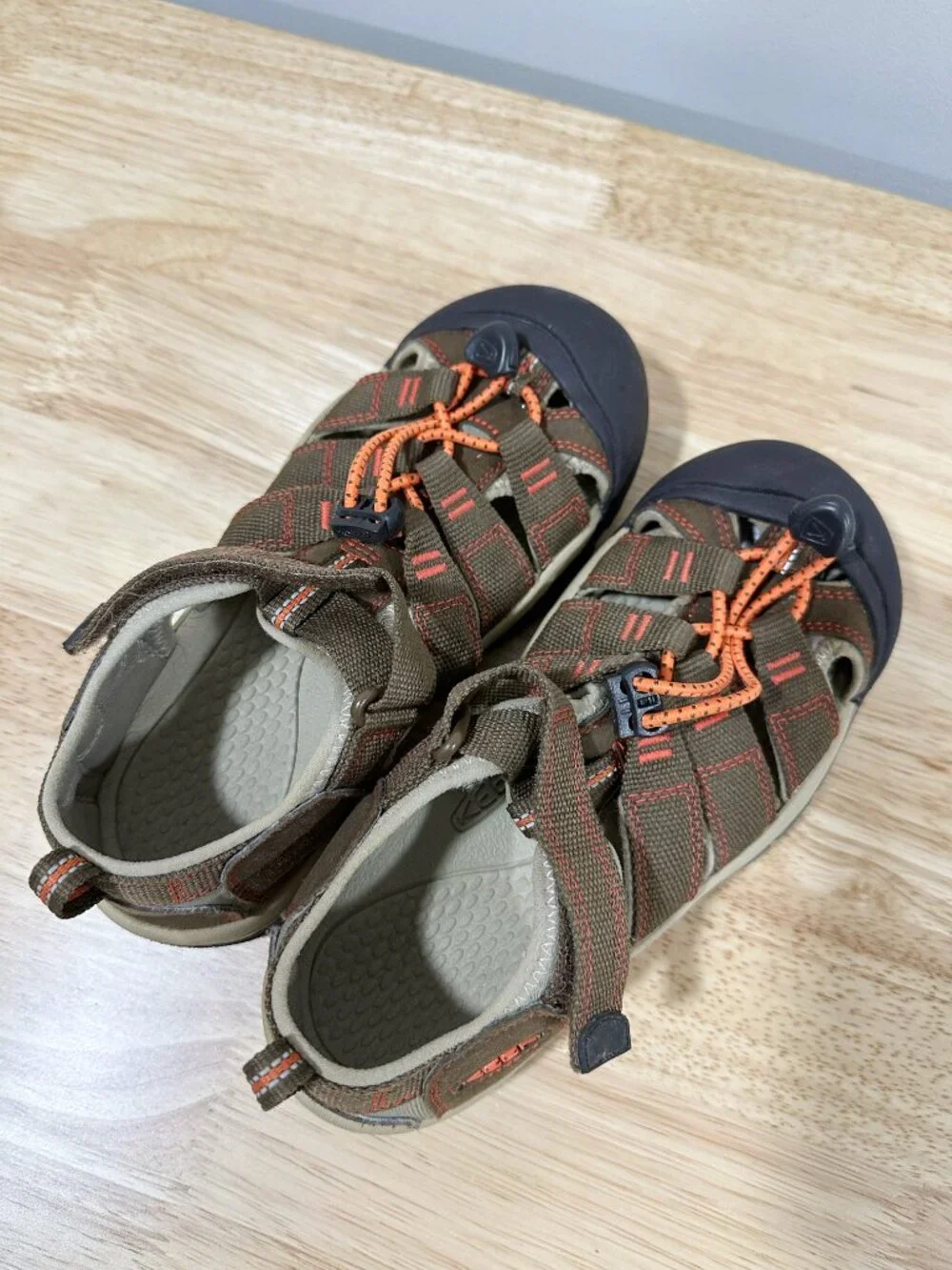 Keen lightly used